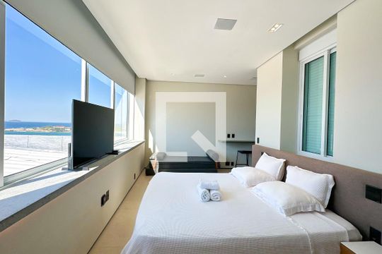 Kitnet/Studio à venda com 1 quarto, 30m² em Copacabana, Rio de Janeiro