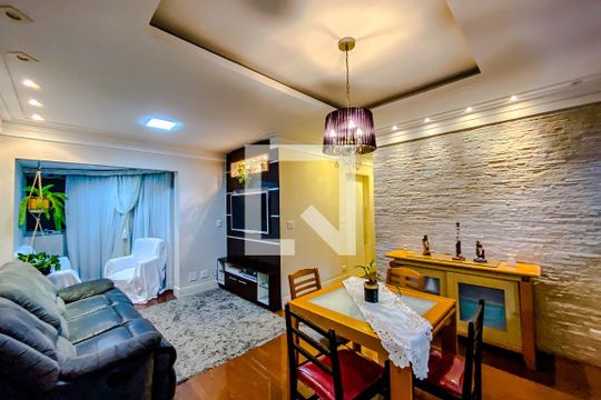 Apartamento à venda com 3 quartos, 83m² em Vila Bertioga, São Paulo