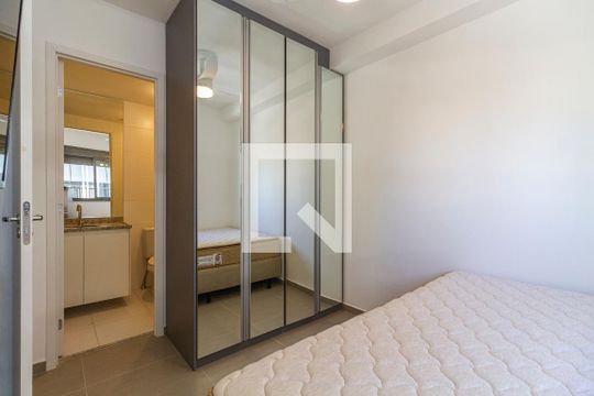 Quarto de apartamento para alugar com 1 quarto, 24m² em Pinheiros, São Paulo