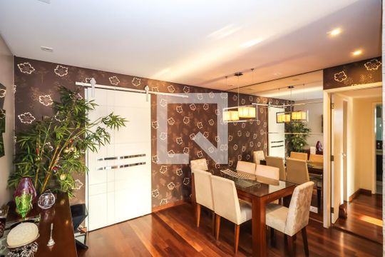 Sala de apartamento para alugar com 3 quartos, 110m² em Aclimação, São Paulo