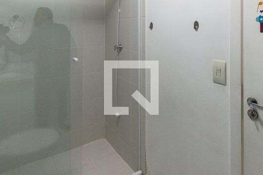 Banheiro Social de apartamento à venda com 2 quartos, 69m² em Partenon, Porto Alegre