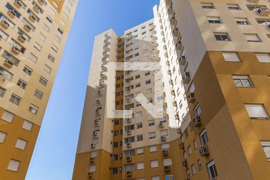 Fachada do bloco de apartamento à venda com 2 quartos, 69m² em Partenon, Porto Alegre