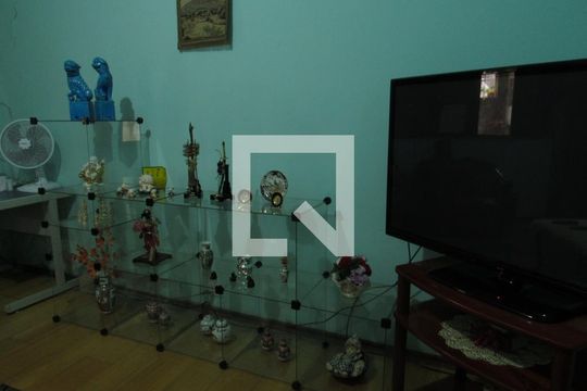 Sala de Estar de casa para alugar com 1 quarto, 300m² em Jardin Azul , Osasco