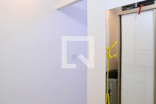 Quarto 7 de casa à venda com 6 quartos, 120m² em Parque Sevilha, São Paulo