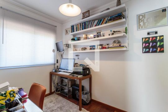 Escritório de casa de condomínio à venda com 4 quartos, 210m² em Indianópolis, São Paulo