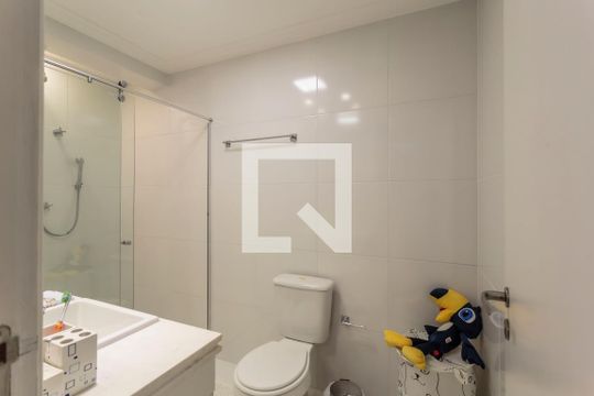 Banheiro da Suíte 2 de casa de condomínio à venda com 4 quartos, 210m² em Indianópolis, São Paulo