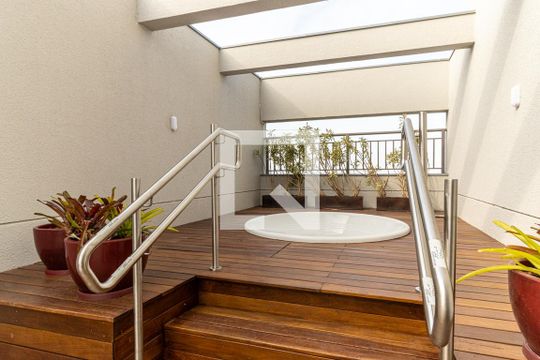 Jacuzzi de kitnet/studio para alugar com 1 quarto, 25m² em Consolação, São Paulo