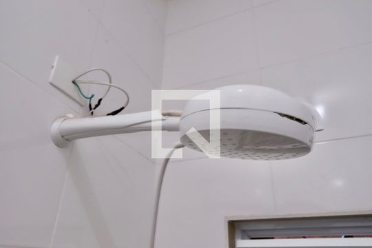 Banheiro de casa para alugar com 1 quarto, 60m² em Vila Oratório, São Paulo