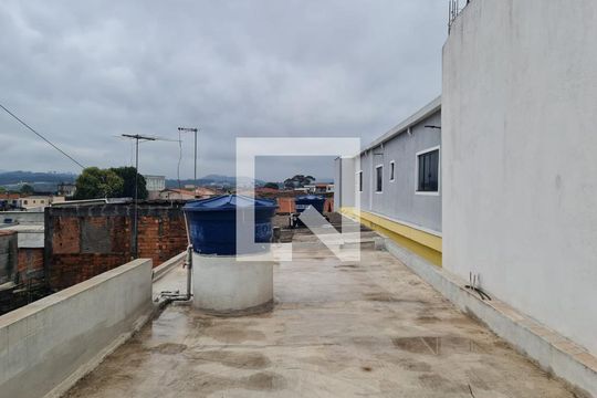Garagem  de casa para alugar com 1 quarto, 25m² em Vila Nova Bonsucesso, Guarulhos