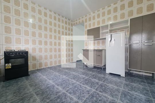 Cozinha  de casa para alugar com 1 quarto, 25m² em Vila Nova Bonsucesso, Guarulhos