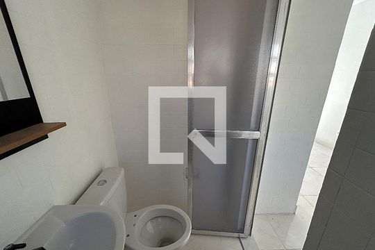 Banheiro de casa para alugar com 3 quartos, 110m² em Todos Os Santos, Rio de Janeiro