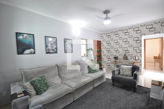 Casa à venda com 3 quartos, 220m² em Parque Edu Chaves, São Paulo