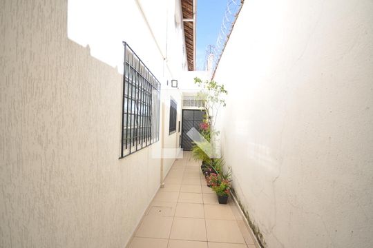 Quintal de casa à venda com 3 quartos, 220m² em Parque Edu Chaves, São Paulo