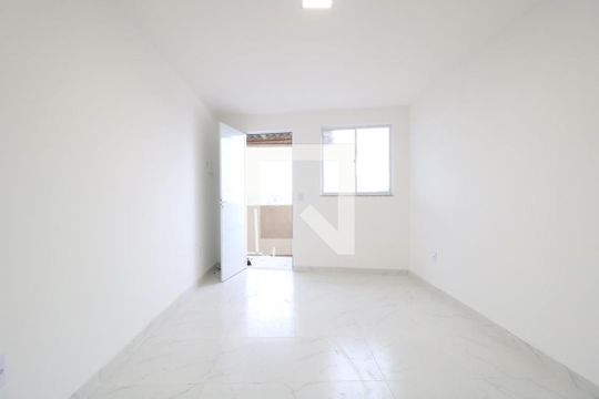 Sala de kitnet/studio para alugar com 1 quarto, 34m² em Piedade, Rio de Janeiro