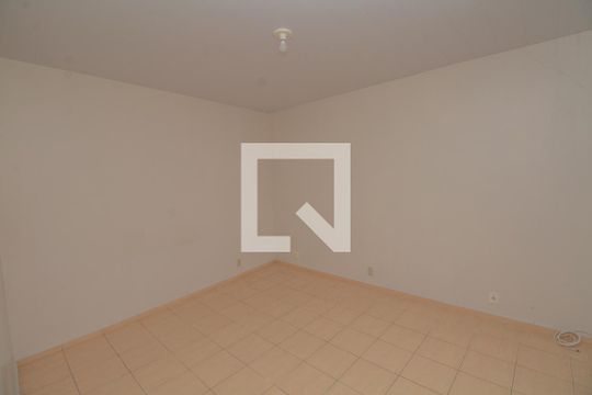 Quarto 3 de casa à venda com 5 quartos, 310m² em Vila Tolstoi, São Paulo