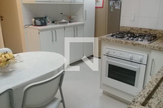 Cozinha de apartamento à venda com 2 quartos, 71m² em Vila Gomes Cardim, São Paulo