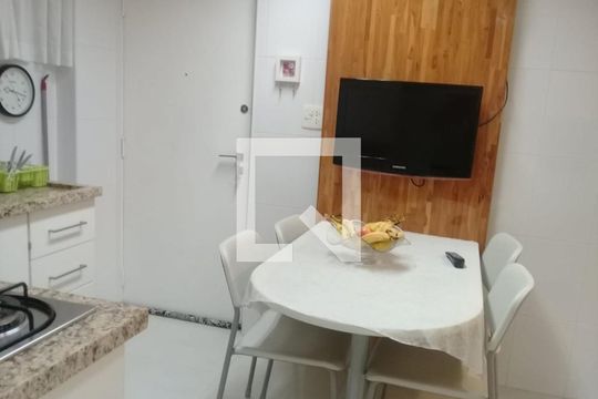 Cozinha de apartamento à venda com 2 quartos, 71m² em Vila Gomes Cardim, São Paulo