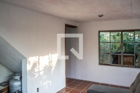 Sala de casa para alugar com 2 quartos, 500m² em Partenon, Porto Alegre