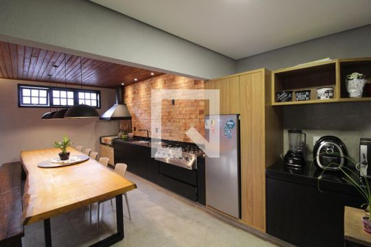 Varanda gourmet de casa para alugar com 4 quartos, 260m² em Granada, Uberlândia