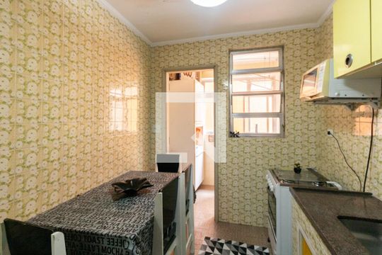 Cozinha de apartamento para alugar com 2 quartos, 105m² em Balneário Cidade Atlântica, Guarujá