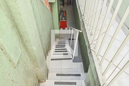 Hall de entrada de casa à venda com 1 quarto, 90m² em Vila Santa Angelina, São Bernardo do Campo