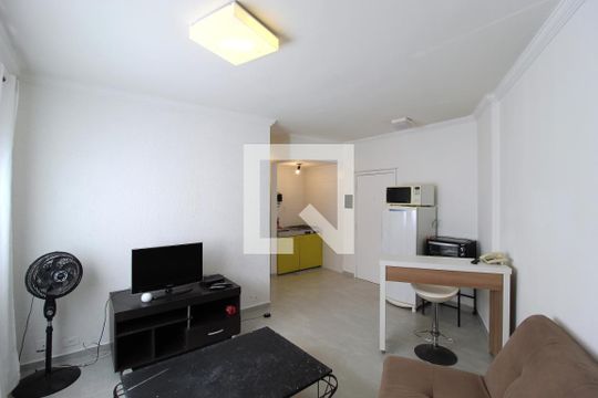 Sala/Cozinha de kitnet/studio à venda com 1 quarto, 37m² em Indianópolis, São Paulo
