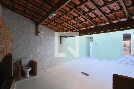 Quintal de casa à venda com 3 quartos, 236m² em Alto da Mooca, São Paulo