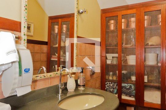 Lavabo de casa à venda com 3 quartos, 583m² em São Domingos, São Paulo