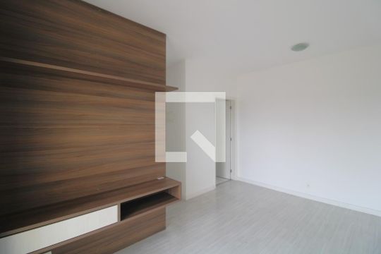 Sala de apartamento para alugar com 2 quartos, 42m² em Jardim Ubirajara (zona Sul), São Paulo