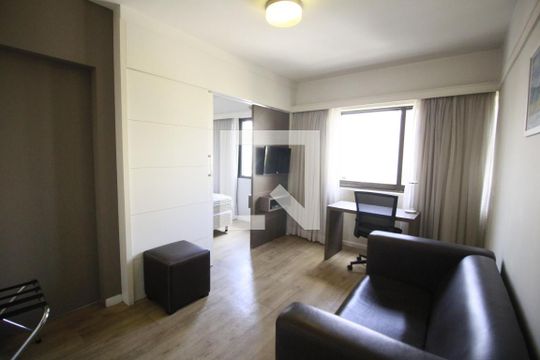 Sala de apartamento para alugar com 1 quarto, 32m² em Itaim Bibi, São Paulo