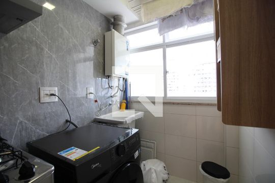 Área de Serviço de apartamento para alugar com 2 quartos, 70m² em Barra Olímpica, Rio de Janeiro