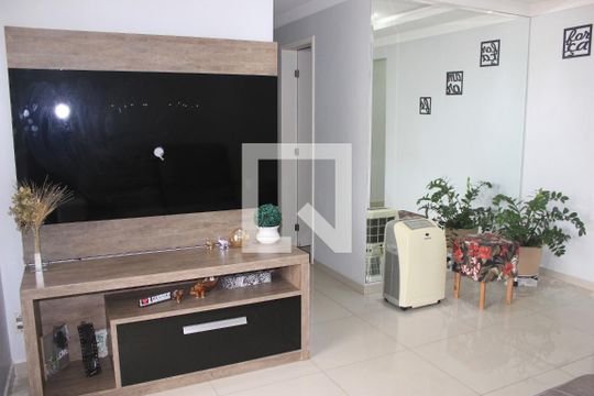 Sala de apartamento para alugar com 3 quartos, 72m² em Macedo, Guarulhos