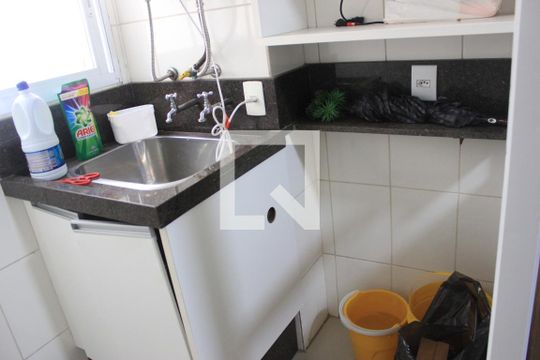 Lavanderia de apartamento para alugar com 3 quartos, 72m² em Macedo, Guarulhos