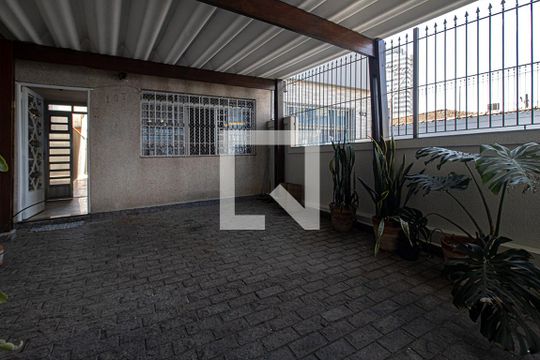 garagem de casa para alugar com 2 quartos, 150m² em Vila Brasilio Machado, São Paulo