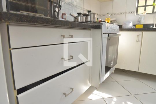 Cozinha de casa à venda com 3 quartos, 168m² em Jardim Ocara, Santo André