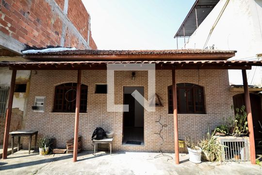 Fachada de casa à venda com 2 quartos, 70m² em Rocha, Rio de Janeiro