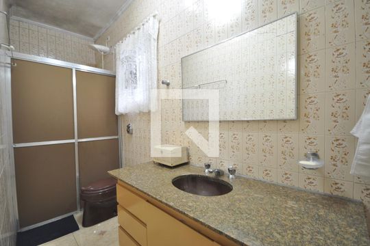 Banheiro do Quarto Suíte de casa à venda com 3 quartos, 200m² em Vila Isolina Mazzei, São Paulo