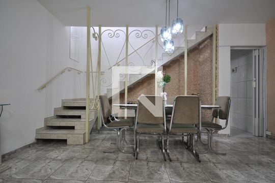 Sala de casa à venda com 3 quartos, 200m² em Vila Isolina Mazzei, São Paulo