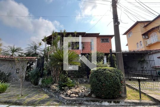 Fachada de casa de condomínio à venda com 4 quartos, 750m² em Anil, Rio de Janeiro
