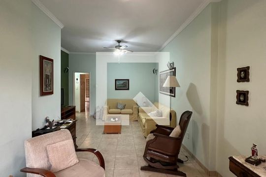 Sala de Estar de casa à venda com 3 quartos, 133m² em Caxingui, São Paulo