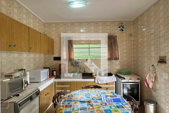 Cozinha de casa à venda com 3 quartos, 133m² em Caxingui, São Paulo