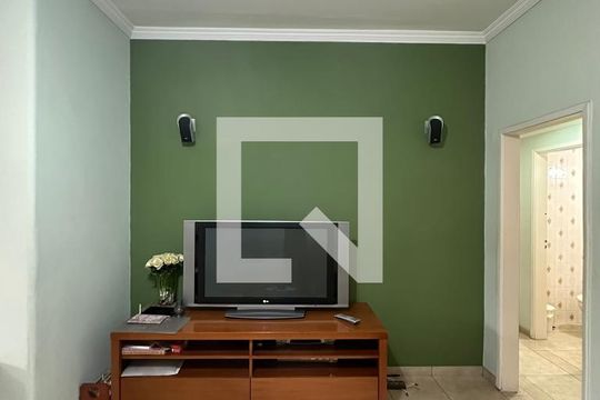 Sala de Estar de casa à venda com 3 quartos, 133m² em Caxingui, São Paulo