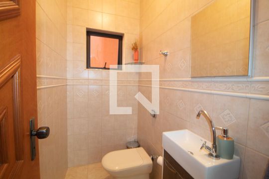 Lavabo de casa para alugar com 5 quartos, 340m² em Jardim Guapira, São Paulo
