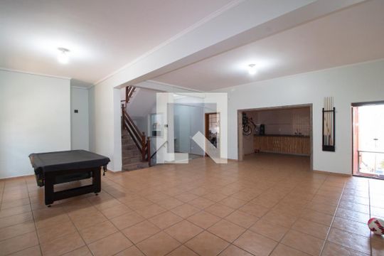 Garagem de casa para alugar com 5 quartos, 340m² em Jardim Guapira, São Paulo