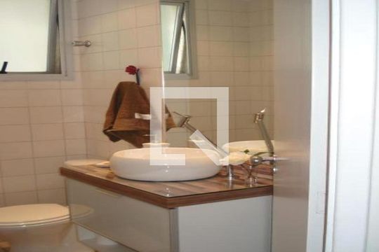 Apartamento à venda com 2 quartos, 116m² em Jardim Ivana, São Paulo