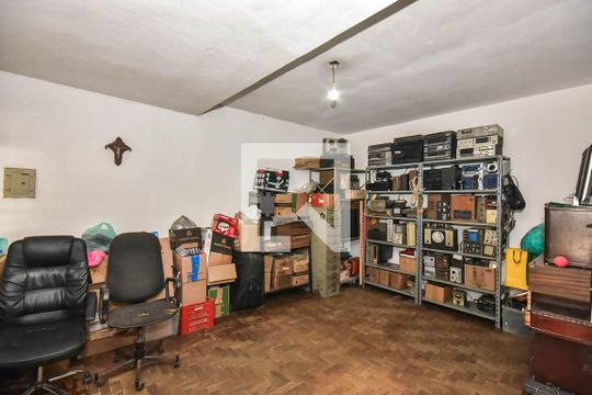 Sala de casa de condomínio à venda com 2 quartos, 150m² em Jardim Monte Kemel, São Paulo