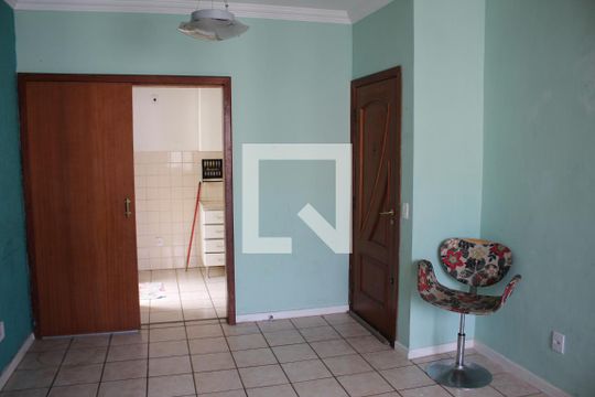 Sala de apartamento à venda com 3 quartos, 70m² em Milionários, Belo Horizonte