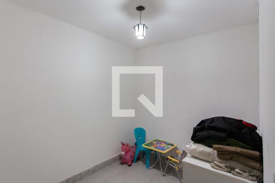 Quarto de Serviço de casa à venda com 3 quartos, 480m² em Santa Amelia, Belo Horizonte