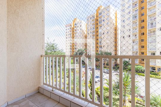 Sacada de apartamento para alugar com 2 quartos, 62m² em Piratininga, Osasco