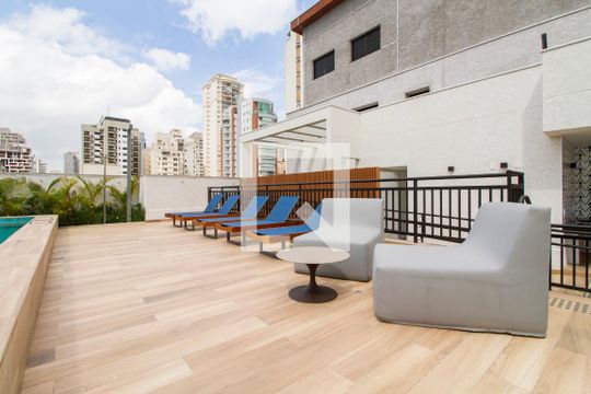 Área comum - Piscina de apartamento para alugar com 1 quarto, 29m² em Pinheiros, São Paulo